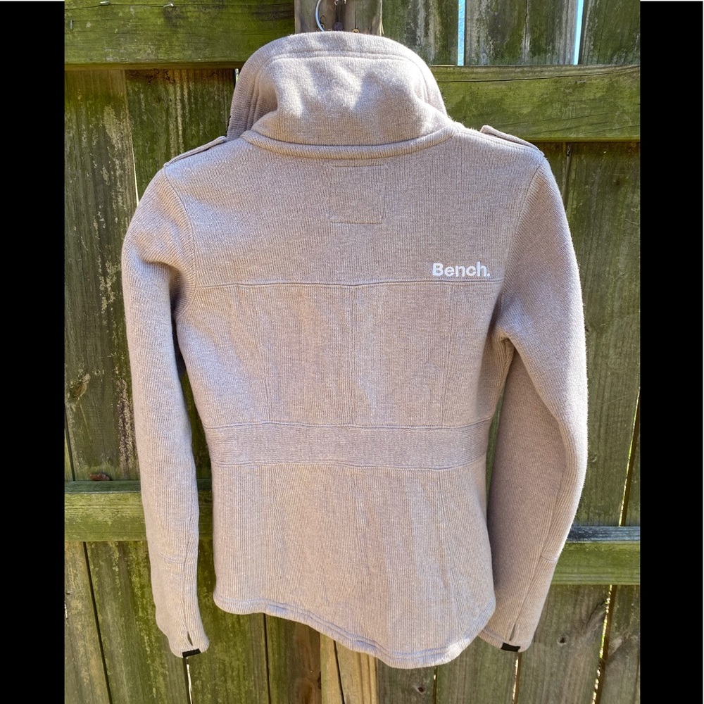 Bench Jacket - Picture 11 of 11